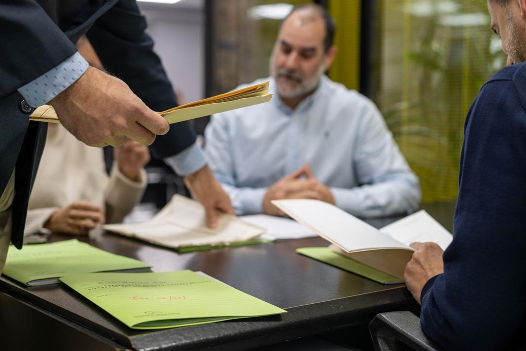 ¿Qué papeles necesito para transferir un coche de forma segura?